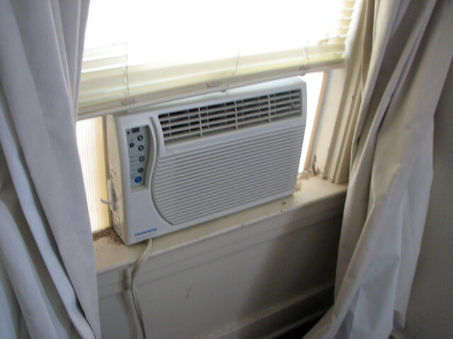 properly setup split type window type air conditioning unit