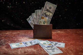 what should be inside gentleman wallet