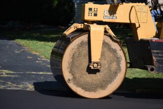how long asphalt driveways last