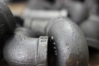 installing a shut off valve on copper pipe