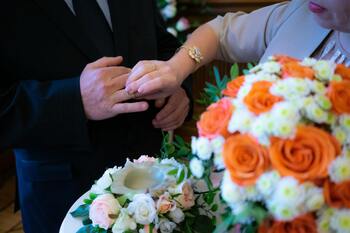 maintaining wedding rings years to come