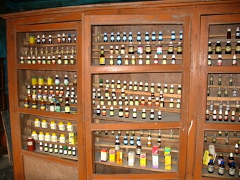 custom cabinets builders in Perth with Woodcraft Designs