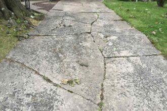 fixing cracks in concrete